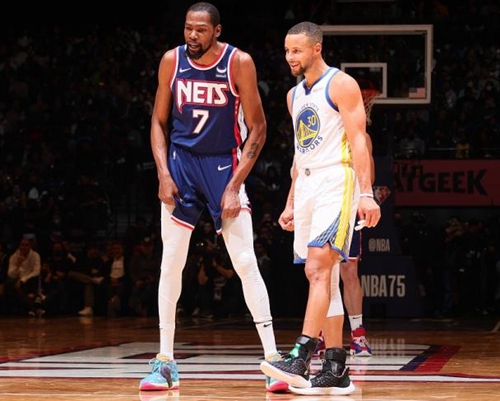 多场比赛中 多场比赛中